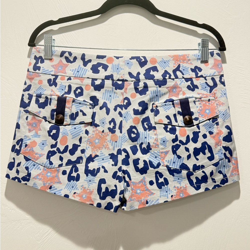 Jazmin Chebar Stylish Blue and Pink Patterned Women's Shorts - Animal Print - Picture 2 of 5